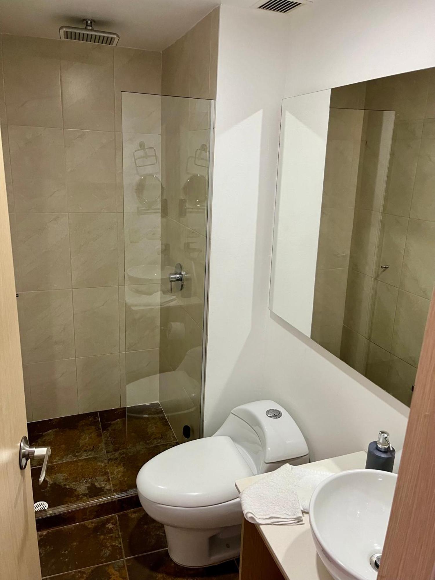 Apartment San Peter Aparta En La 70 Laureles *